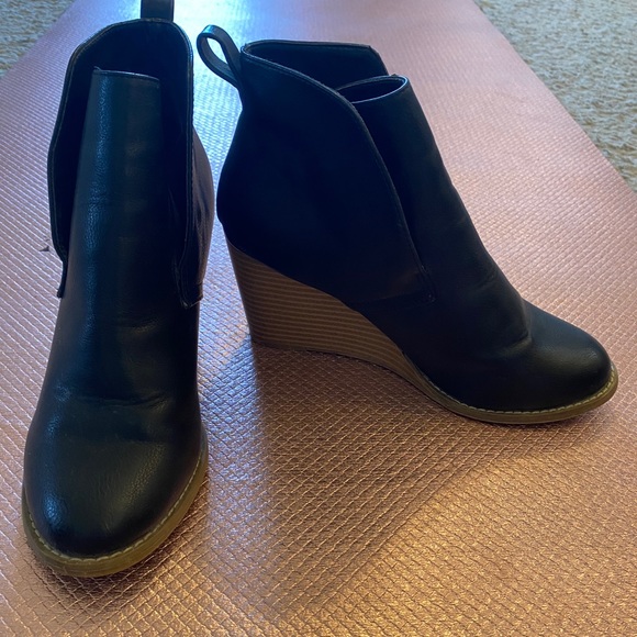 Black Nautica Ankle Boot Wedges - Picture 3 of 6